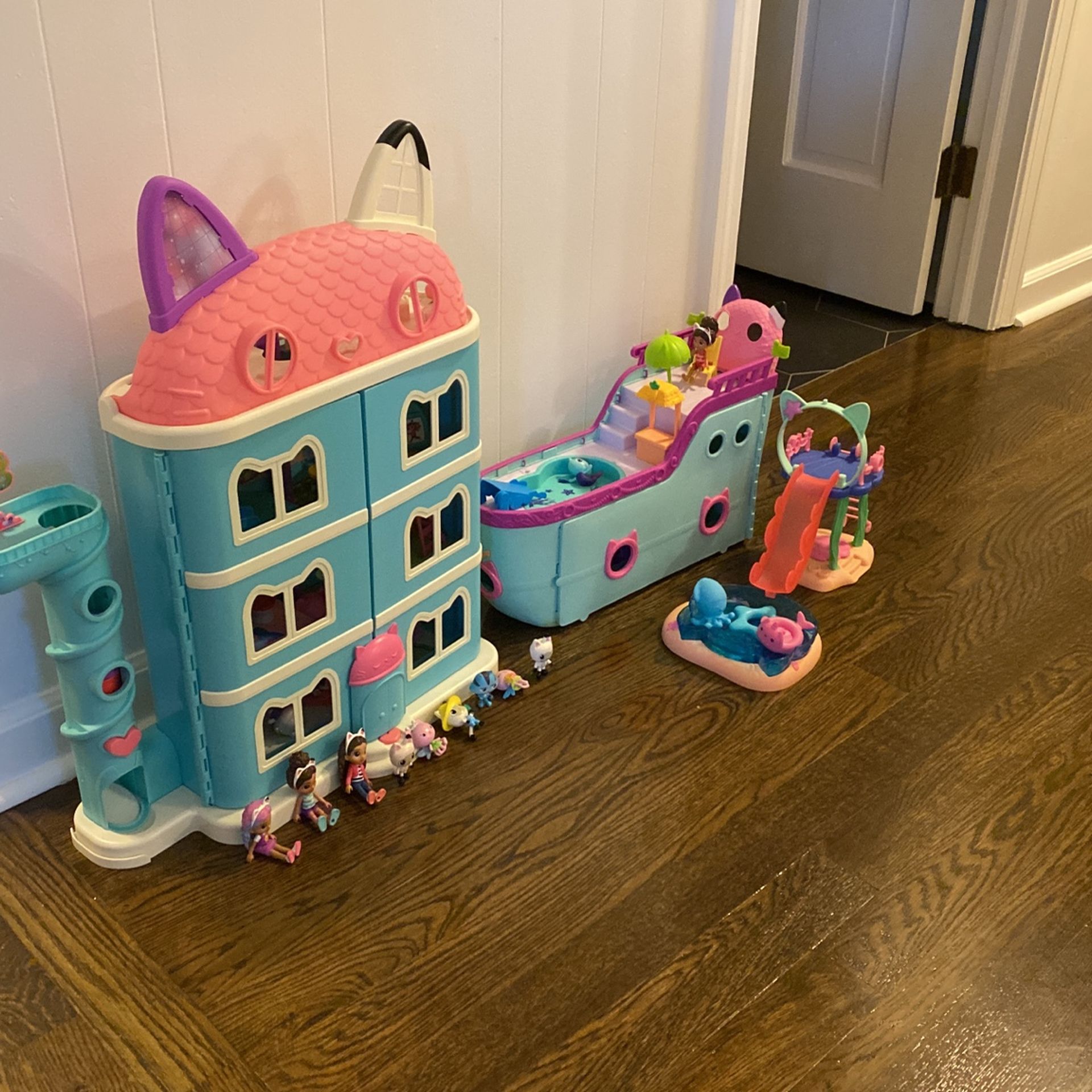 Gabby dollhouse (Set of three)