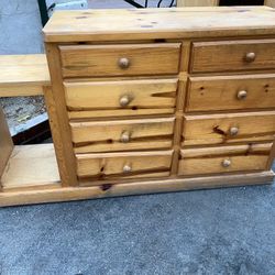 Dresser 8 Drawers