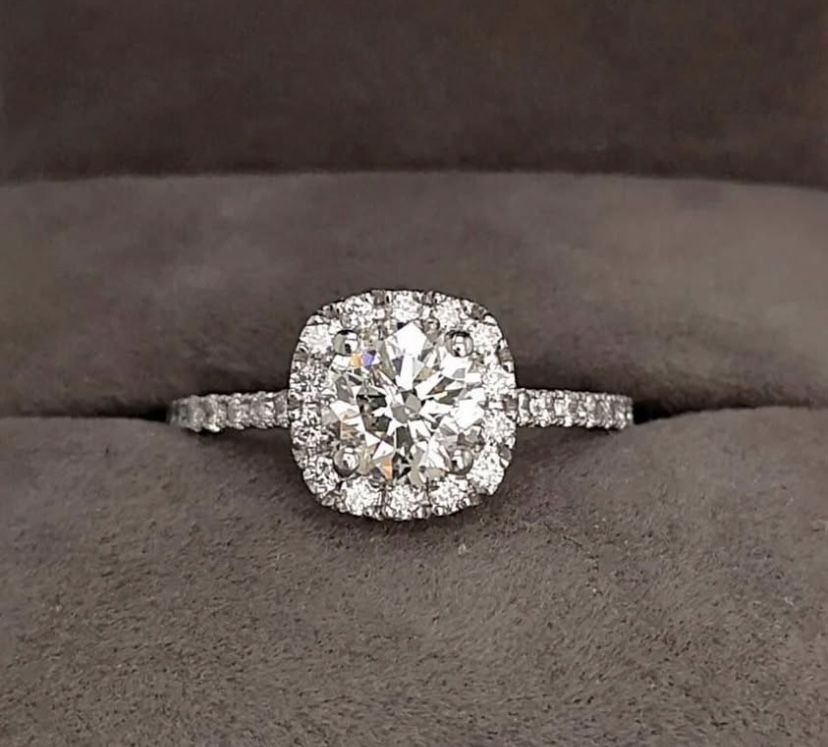 NEW! 2CT. Round Brilliant Halo Cut, Certified Moissanite Gemstone Engagement Ring, Please See Details 🌹