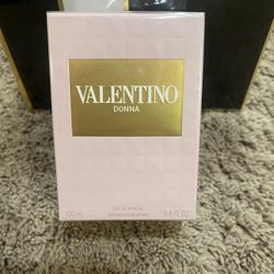 Valentino donna perfume