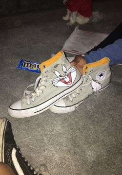 Looney toons shoes men’s 8 women’s 10