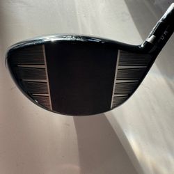 BRAND NEW Titleist GT4 Driver