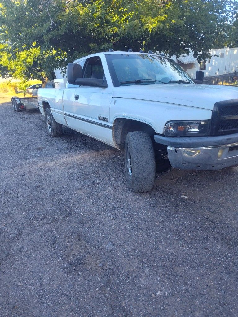 1995 Dodge 2500 Club Cab