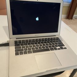 2014/15 MacBook Air 13 inch 1.4Ghz i5 4GB 128GB SSD