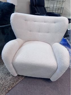Cute 😍Accent Chair
