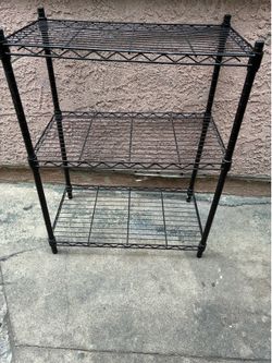 Small wire shelf
