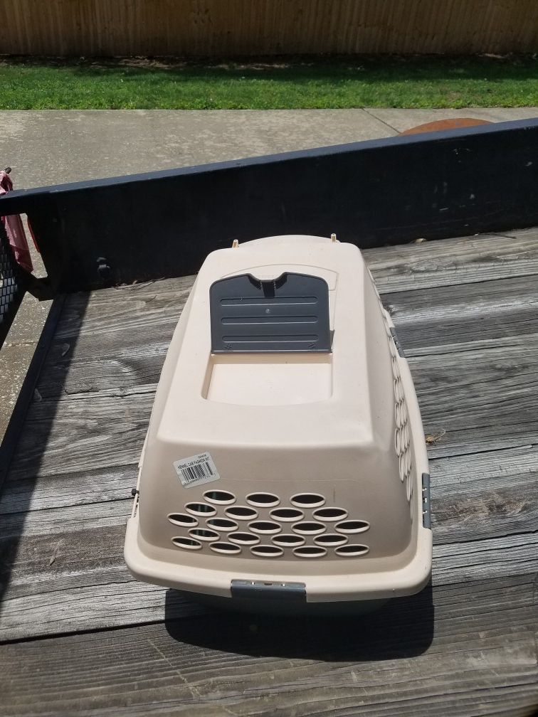 Pet carrier