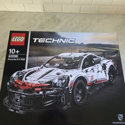 Brand New Porsche 911 LEGO Set
