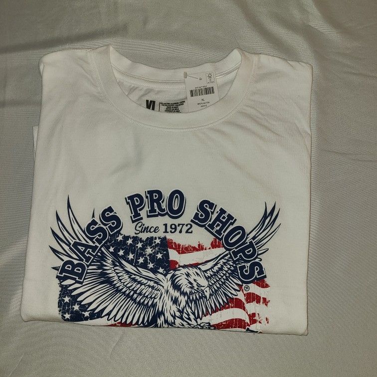 NFL Logo T Shirt for Sale in Bakersfield, CA - OfferUp