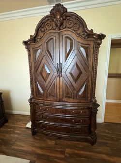 Armoire