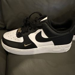 Brand New Women’s Air Force - Size 7 - Classic 🔥🔥