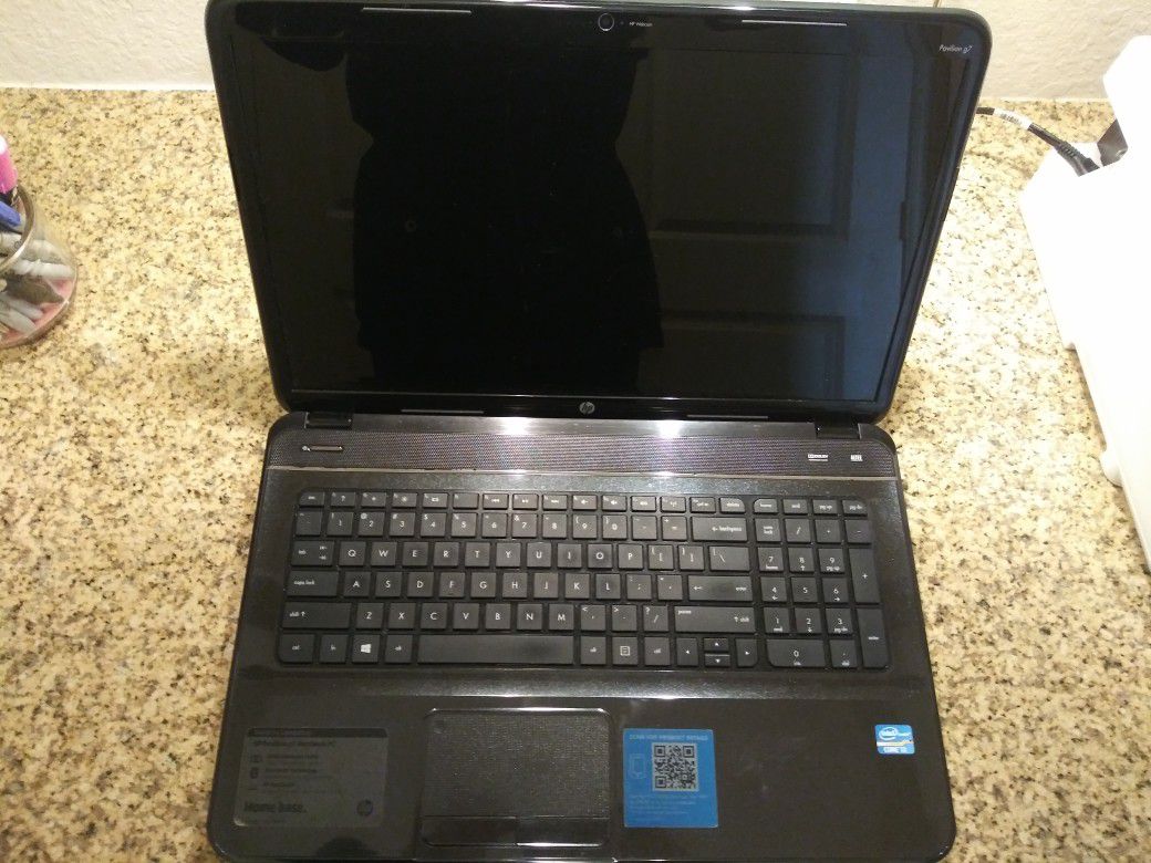 HP PAVILION g7 notebook PC 17”