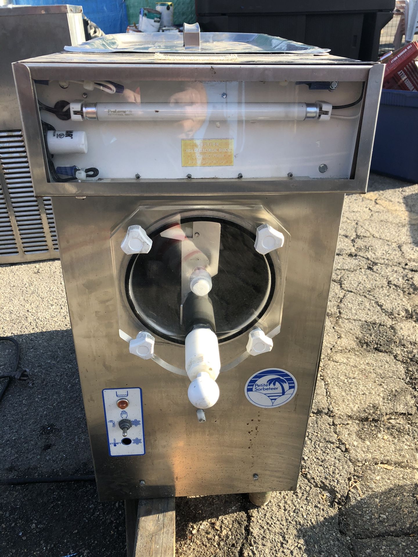 Slushy machine or frozen margaritas