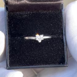 14k Gold Diamond Ring 