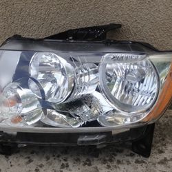 11 12 13 2011 2012 2013 JEEP GRAND CHEROKEE LEFT DRIVER HEADLIGHT HEAD LIGHT LAMP HALOGEN OEM (contact info removed)9AF  