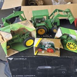 Die-cast Metal John Deere Tractor