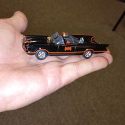 Hot Wheels 1966 Batmobile 1:50 Scale Very Clean Collectable 