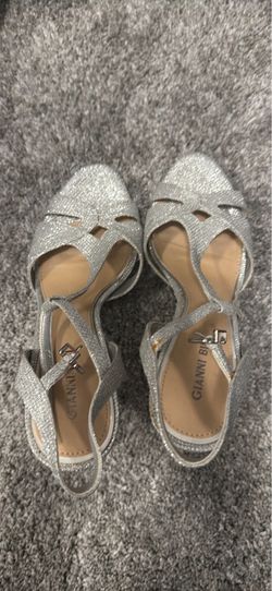 Women’s shoes
