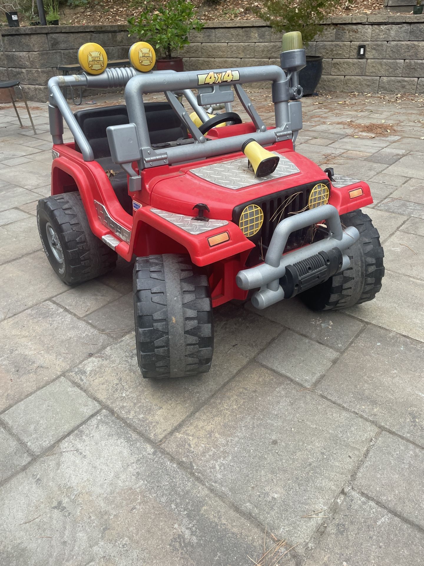 RARE power Wheels Bush Fire Jeep