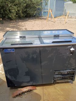 Arctic Air Commercial Refrigerator