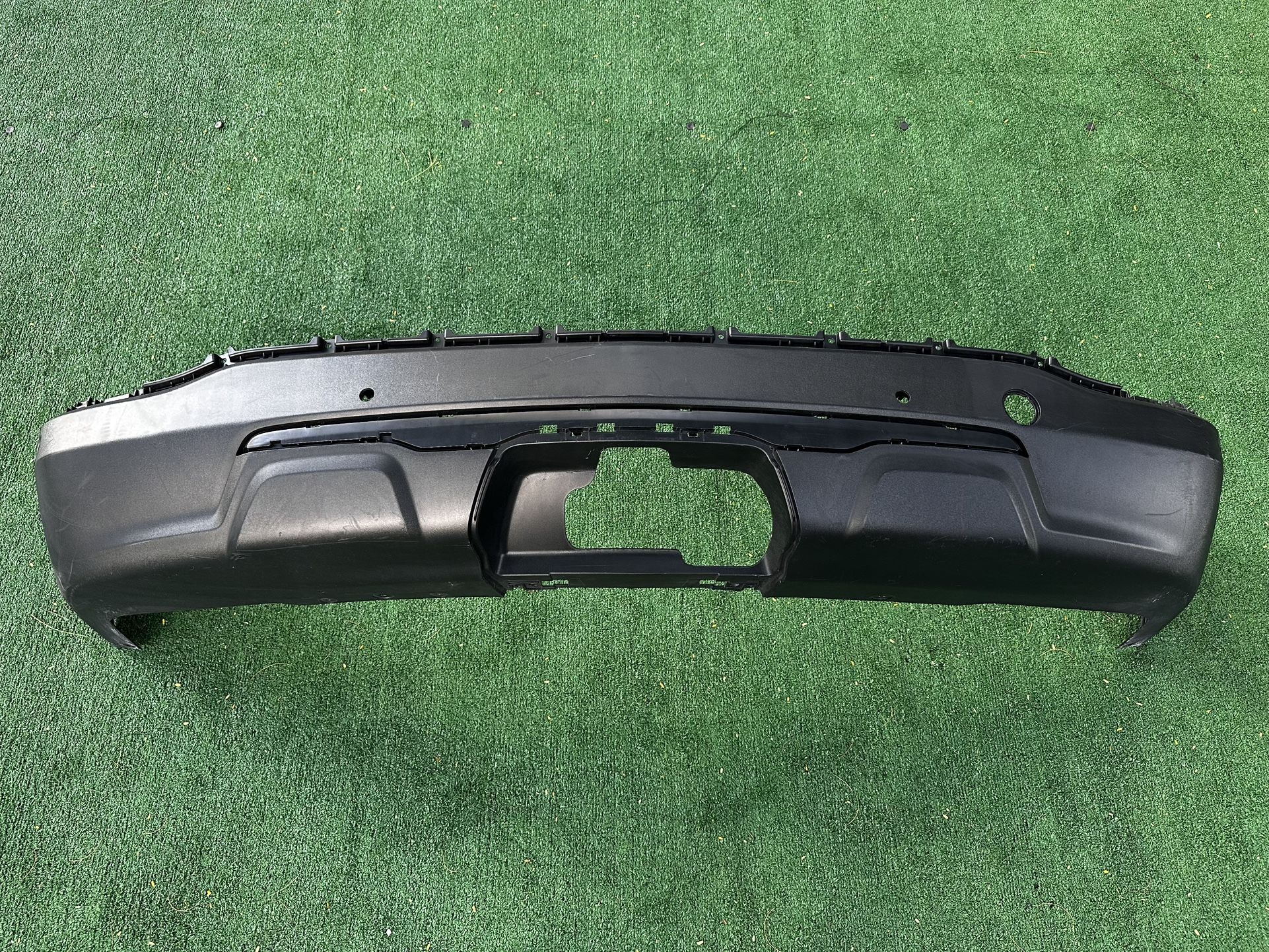 Chevrolet Equinox Rear Lower Bumper Trasero De Abajo 2022 2023 2024