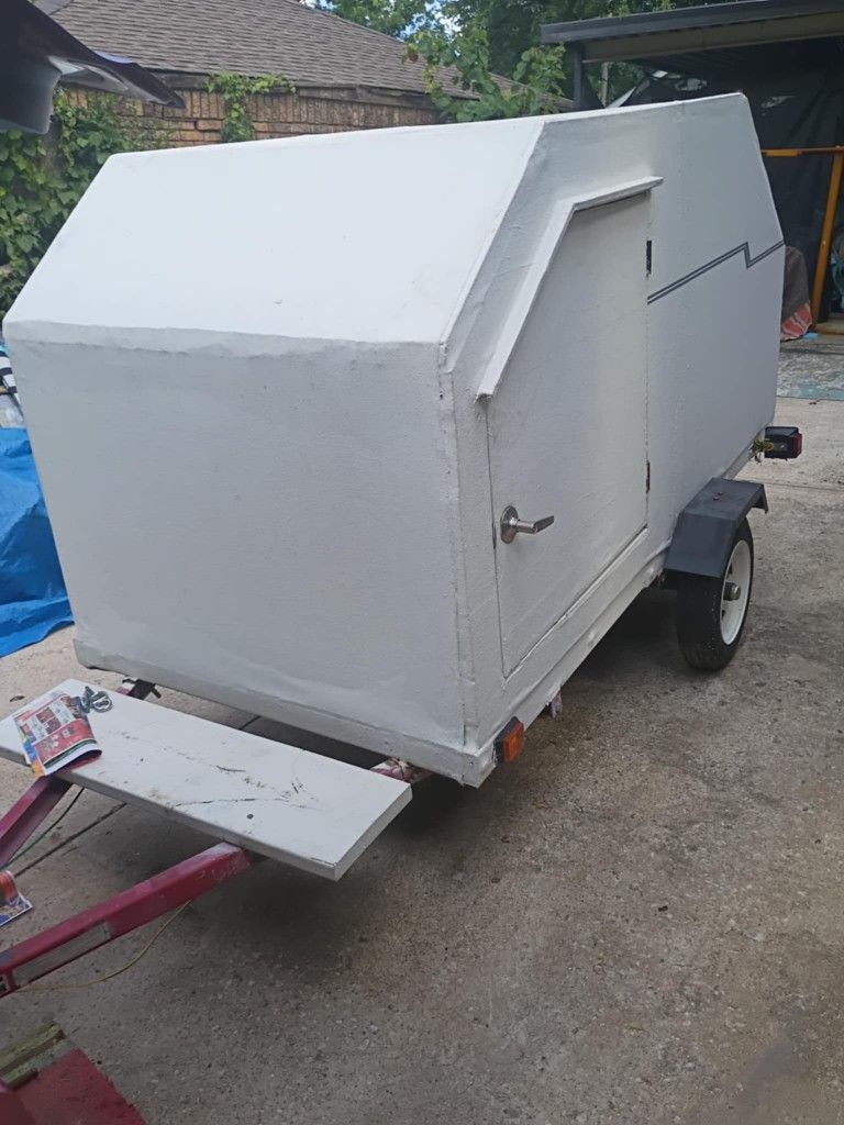 2018 TRAVEL LITE FOAMIE