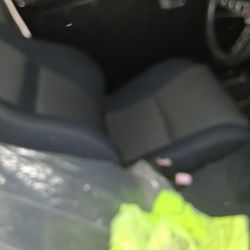 V w seats