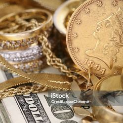 COMPRO ORO PAGO $55 POR GRAMO DE 14K  MANDAME UN TEXTO SI QUIERE VENDE SU ORO. 