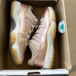 Jordan 11 Size 6 Men Size 8 Women 