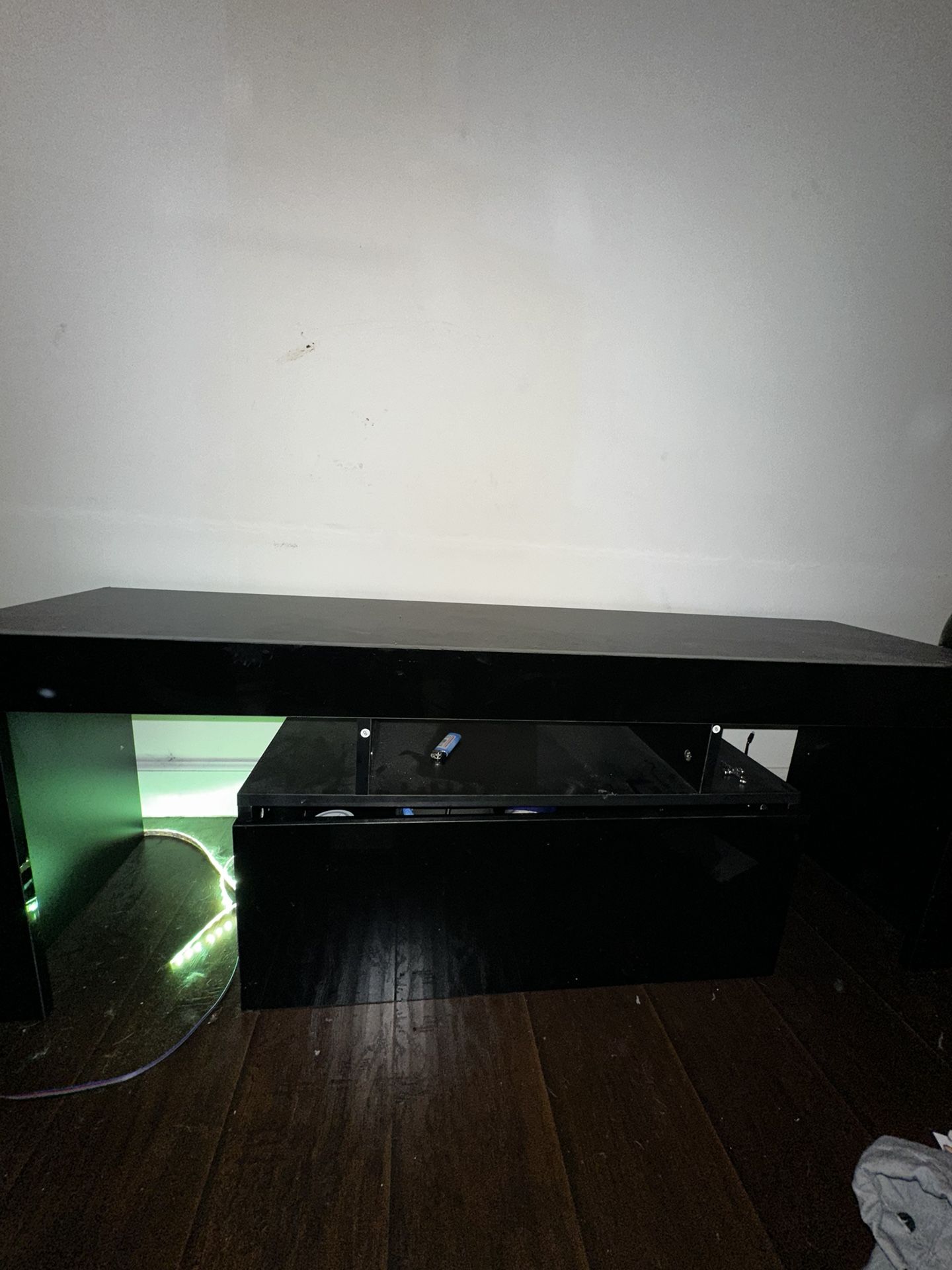 LED TV STAND 