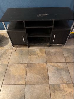 Entertainment center