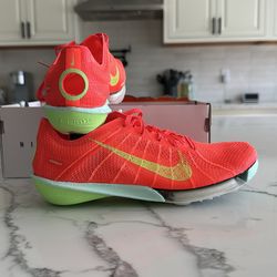 NIKE AIR ZOOM VICTORY 2   $ 100.  Track/spikes 🔥💨