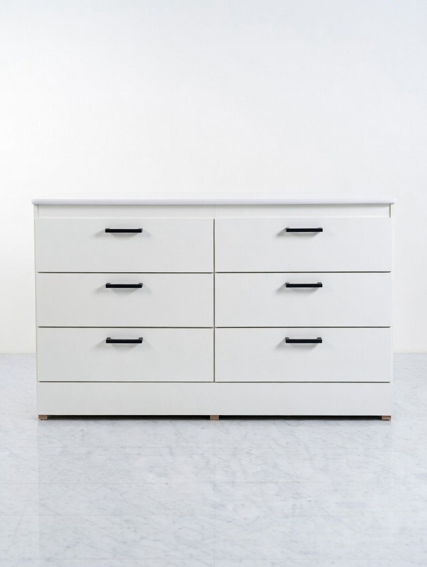 6 - Drawer Dresser White W Black Matte Handles