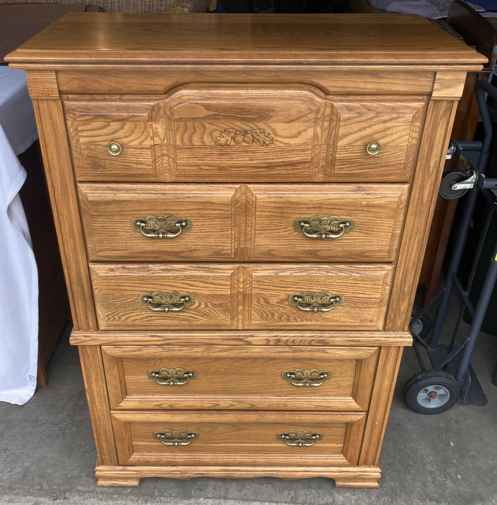 Broyhill Oak 5 Drawer “Acorn” Dresser