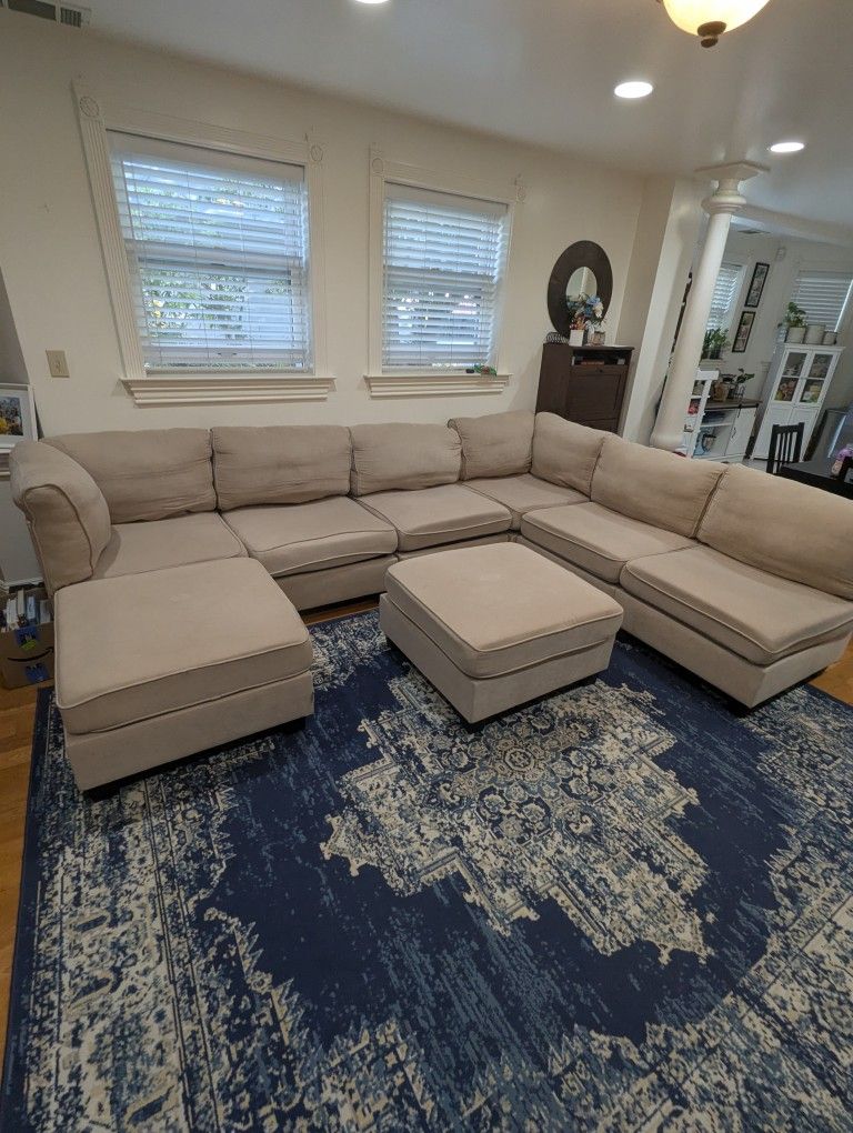 8 Piece Modular Sectional + Ottomans