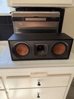 Klipsch Center channel speaker R-52C