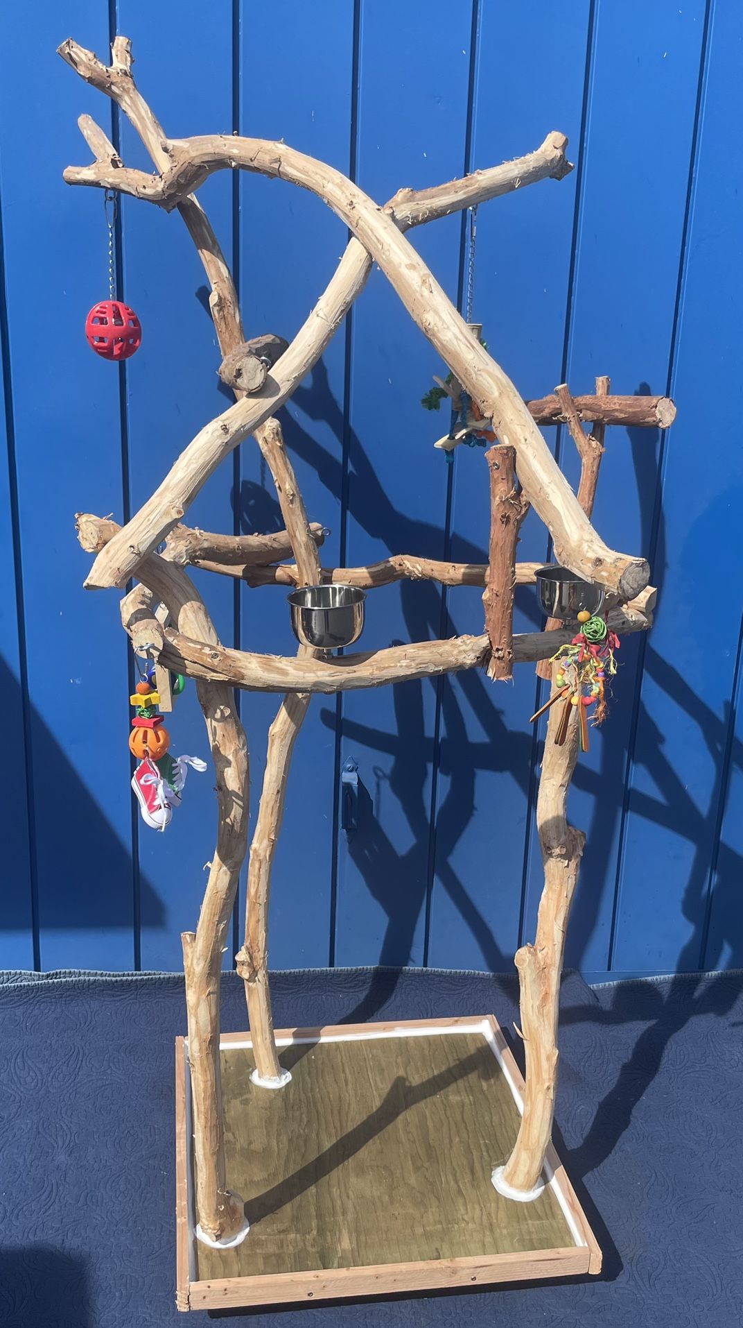 Dual Level Macaw Perch… Great For A Sassy Cockatoo Also … Funky Curvy Look Is Quite Popular !!