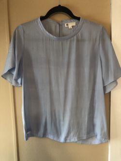 Two Short Sleeved Tops Cream And Light Blue, Size Medium