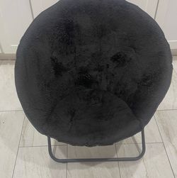 Saucer black chairs