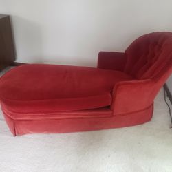 Velvet Chassis Lounger
