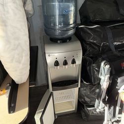 Water dispenser