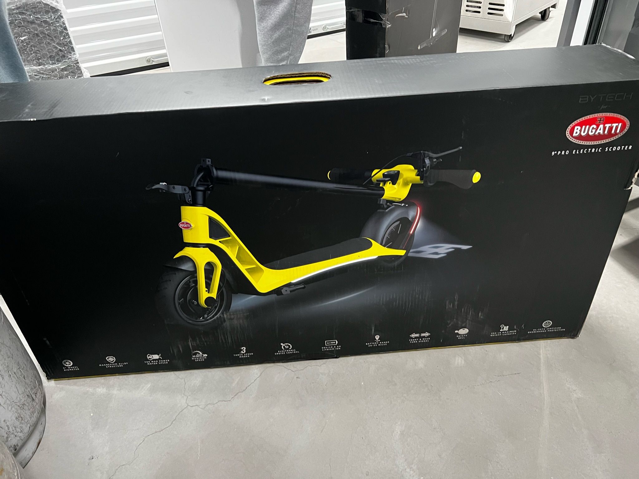 🛴 Bugatti Scooters –Brand New