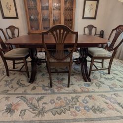 Duncan Phyfe dining table, 6 chairs with China Cabinet