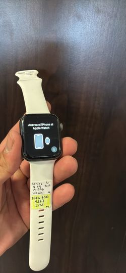 Apple Watch Series 4 Cellular! Like New!