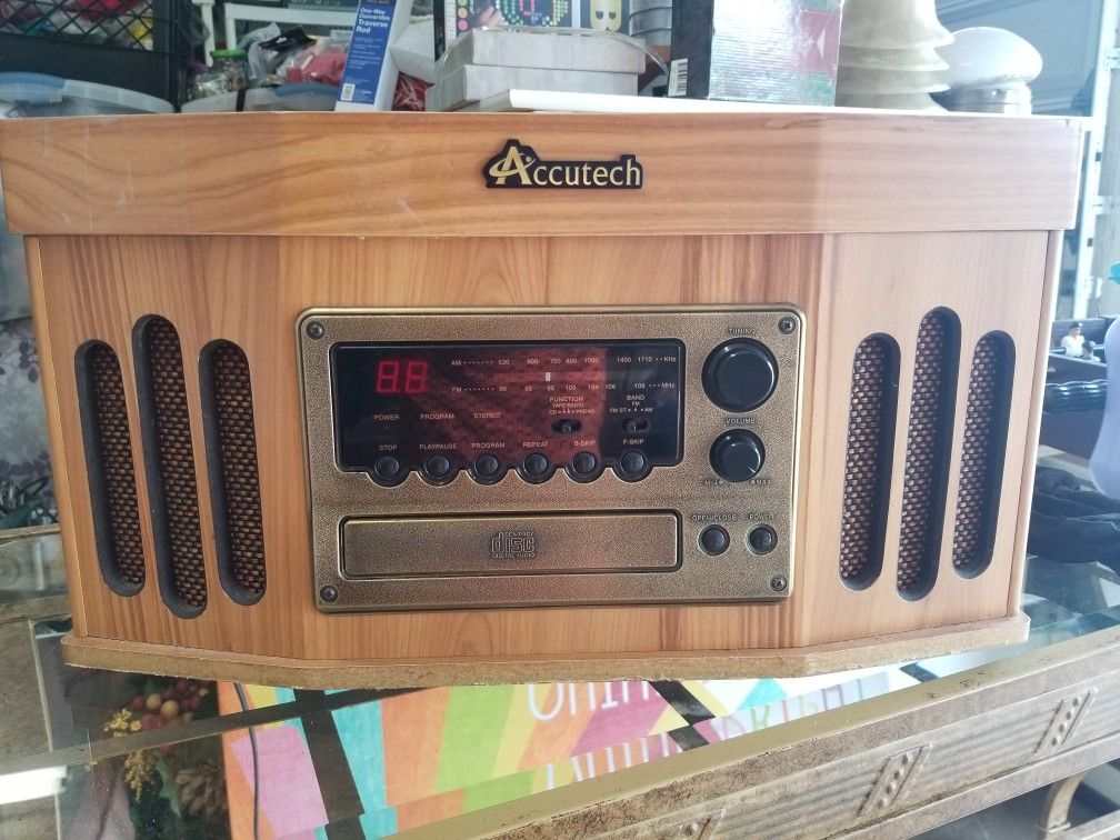 Record Player In Excellent condition