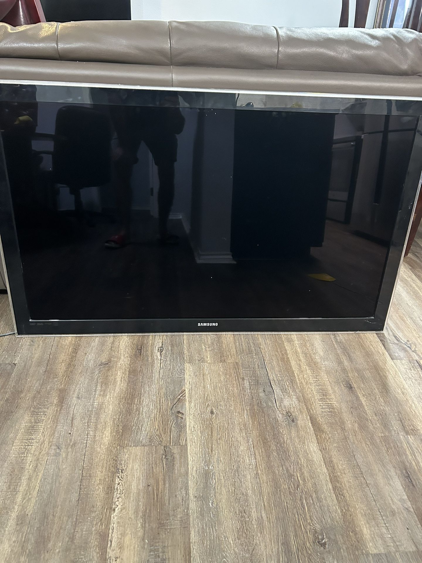 54” Samsung TV