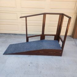(FREE)HANDICAPP BED ASSIT RAMP ( FREE)