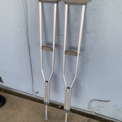Top Shelf Orthopedic Crutches For 5’2 To 5’10