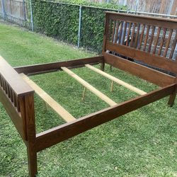 Queen size oak veneer bed frame