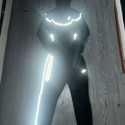 selling or trading (reflective nike tech)